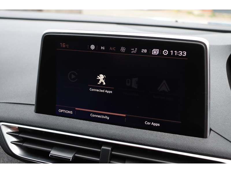 Peugeot 1.2 PURETECH GT LINE SUV 5DR PETROL MANUAL SATNAV BLUETOOTH DAB RADIO APPLE CARPLAY REAR CAMERA PARKING AIDS 64000 MILES FSH 8 SERVICES NO ULEZ CHARGE 72-74 Mitcham Road
