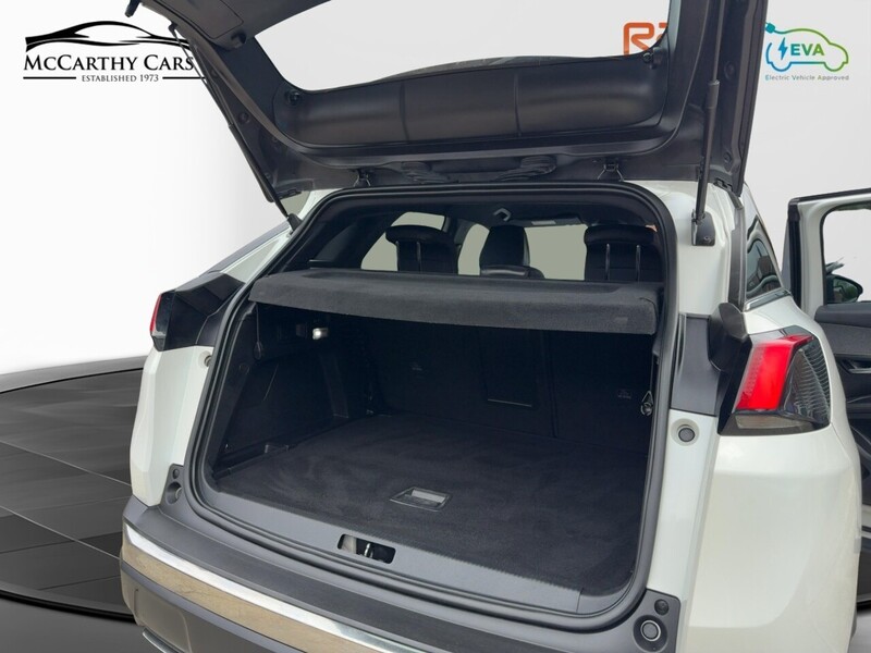 Peugeot 1.2 PURETECH GT LINE SUV 5DR PETROL MANUAL SATNAV BLUETOOTH DAB RADIO APPLE CARPLAY REAR CAMERA PARKING AIDS 64000 MILES FSH 8 SERVICES NO ULEZ CHARGE 72-74 Mitcham Road