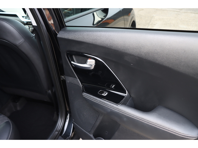 Kia 1.6 GDI 2 SUV 5DR PETROL HYBRID DCT AUTO SATNAV BLUETOOTH DAB RADIO APPLE CARPLAY REAR CAMERA PARKING AIDS JUST 2 OWNERS 69000 MILES SH NO ULEZ CHARGE 72-74 Mitcham Road