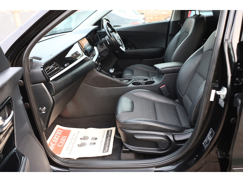 Kia 1.6 GDI 2 SUV 5DR PETROL HYBRID DCT AUTO SATNAV BLUETOOTH DAB RADIO APPLE CARPLAY REAR CAMERA PARKING AIDS JUST 2 OWNERS 69000 MILES SH NO ULEZ CHARGE 72-74 Mitcham Road