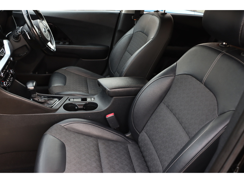 Kia 1.6 GDI 2 SUV 5DR PETROL HYBRID DCT AUTO SATNAV BLUETOOTH DAB RADIO APPLE CARPLAY REAR CAMERA PARKING AIDS JUST 2 OWNERS 69000 MILES SH NO ULEZ CHARGE 72-74 Mitcham Road