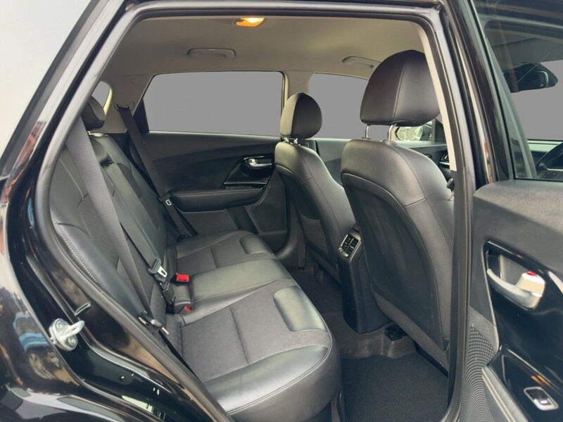 Kia 1.6 GDI 2 SUV 5DR PETROL HYBRID DCT AUTO SATNAV BLUETOOTH DAB RADIO APPLE CARPLAY REAR CAMERA PARKING AIDS JUST 2 OWNERS 69000 MILES SH NO ULEZ CHARGE 72-74 Mitcham Road