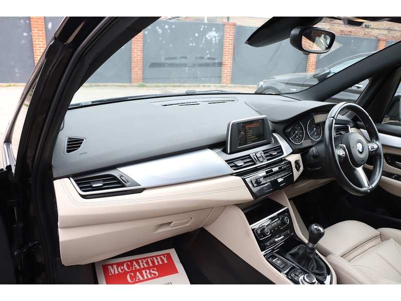 BMW 218I 1.5 M SPORT MPV 5DR PETROL MANUAL 7 SEATER SATNAV BLUETOOTH DAB STEREO CD PLAYER PARKING AIDS JUST 2 OWNERS SAME OWNER FOR 9 YEARS 66000 MILES SH 72-74 Mitcham Road