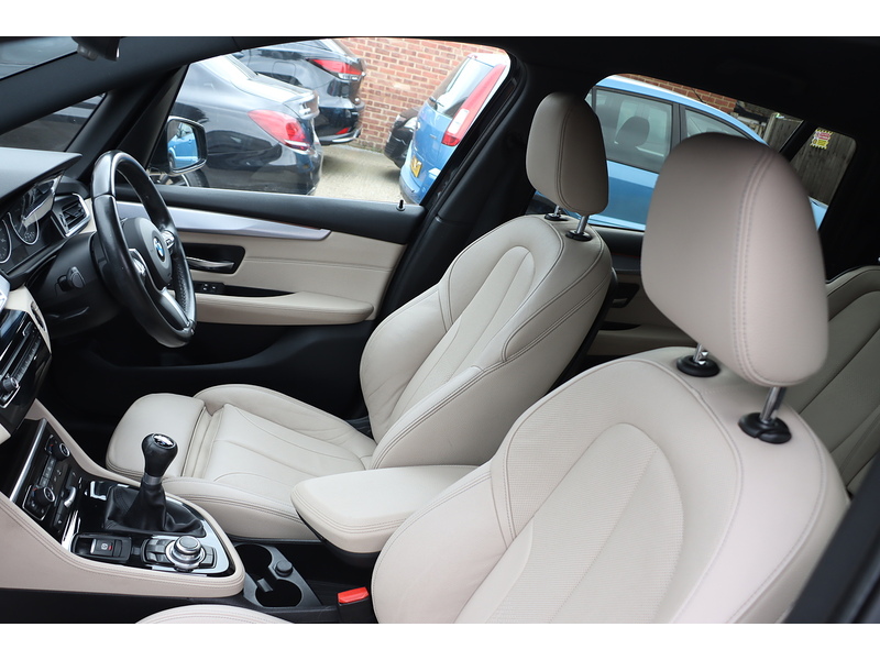 BMW 218I 1.5 M SPORT MPV 5DR PETROL MANUAL 7 SEATER SATNAV BLUETOOTH DAB STEREO CD PLAYER PARKING AIDS JUST 2 OWNERS SAME OWNER FOR 9 YEARS 66000 MILES SH 72-74 Mitcham Road