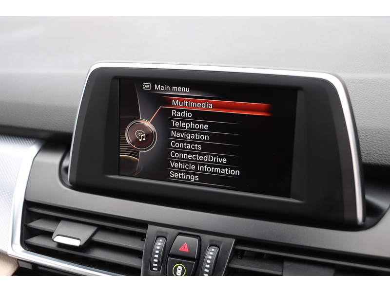 BMW 218I 1.5 M SPORT MPV 5DR PETROL MANUAL 7 SEATER SATNAV BLUETOOTH DAB STEREO CD PLAYER PARKING AIDS JUST 2 OWNERS SAME OWNER FOR 9 YEARS 66000 MILES SH 72-74 Mitcham Road