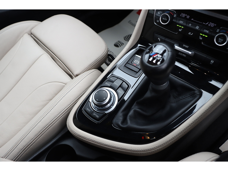 BMW 218I 1.5 M SPORT MPV 5DR PETROL MANUAL 7 SEATER SATNAV BLUETOOTH DAB STEREO CD PLAYER PARKING AIDS JUST 2 OWNERS SAME OWNER FOR 9 YEARS 66000 MILES SH 72-74 Mitcham Road