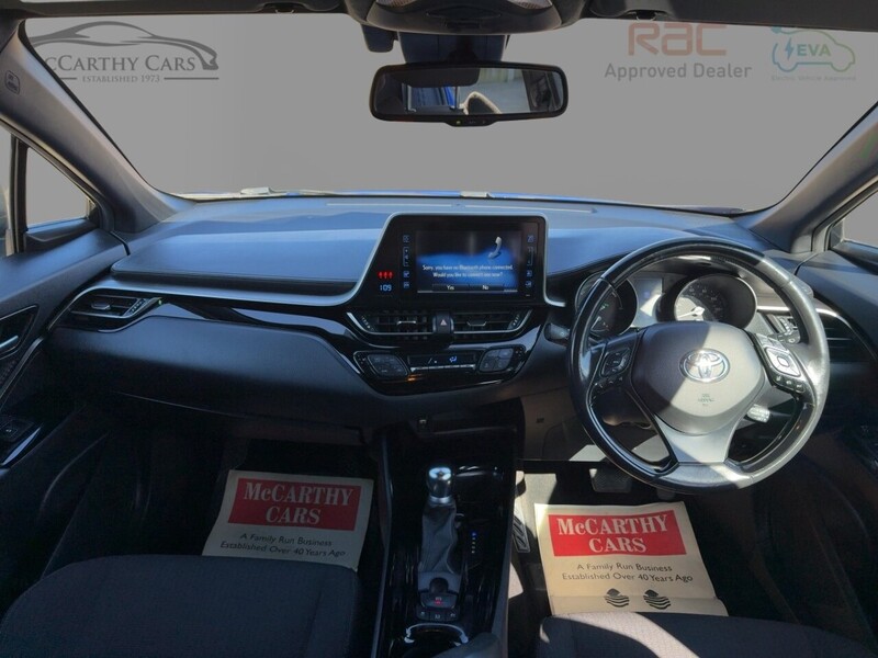 Toyota 1.8 VVT-H DYNAMIC SUV 5DR PETROL HYBRID CVT AUTO HEATED SEATS SAT NAV BLUETOOTH DAB STEREO REAR CAMERA PARKING AIDS JUST 2 OWNERS ONLY 76000 MILES SH 72-74 Mitcham Road