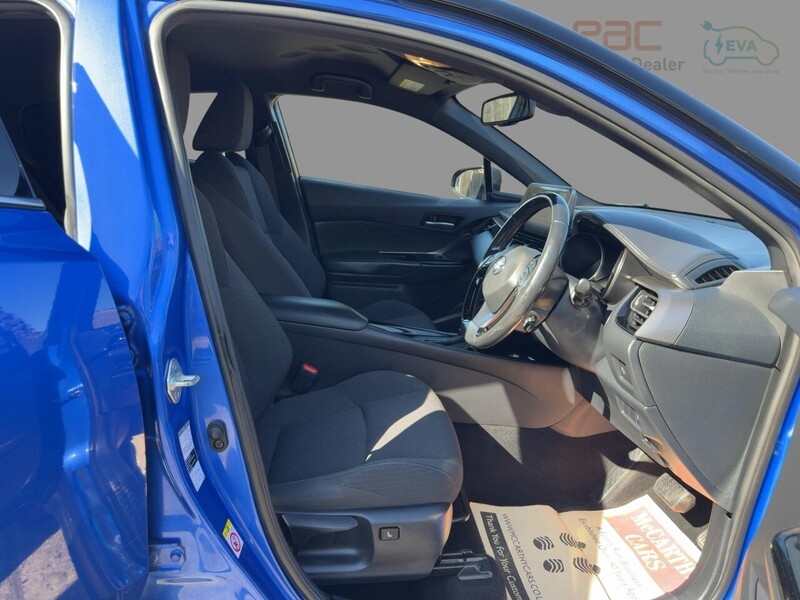 Toyota 1.8 VVT-H DYNAMIC SUV 5DR PETROL HYBRID CVT AUTO HEATED SEATS SAT NAV BLUETOOTH DAB STEREO REAR CAMERA PARKING AIDS JUST 2 OWNERS ONLY 76000 MILES SH 72-74 Mitcham Road