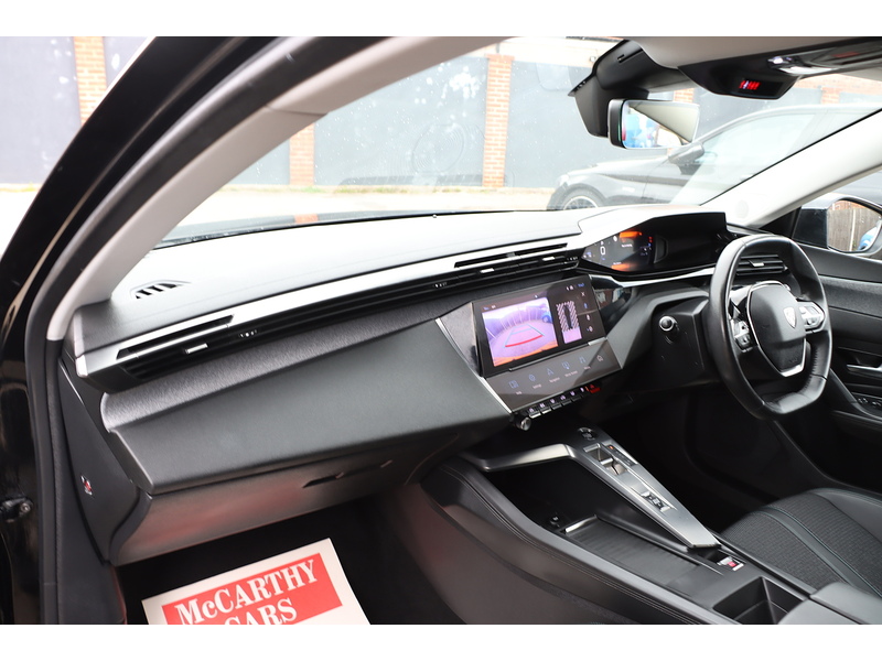 Peugeot 1.2 PURETECH ALLURE PREMIUM HATCHBACK 5DR PETROL EAT AUTO SAT NAV BLUETOOTH DAB STEREO APPLE CARPLAY REAR CAM PARKING AIDS JUST 1 OWNER 67000 MILES SH 72-74 Mitcham Road