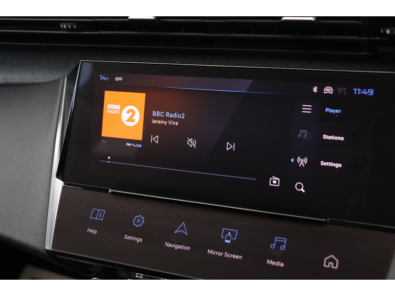 Peugeot 1.2 PURETECH ALLURE PREMIUM HATCHBACK 5DR PETROL EAT AUTO SAT NAV BLUETOOTH DAB STEREO APPLE CARPLAY REAR CAM PARKING AIDS JUST 1 OWNER 67000 MILES SH 72-74 Mitcham Road