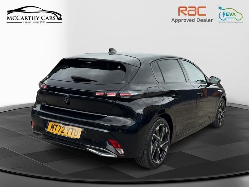 Peugeot 1.2 PURETECH ALLURE PREMIUM HATCHBACK 5DR PETROL EAT AUTO SAT NAV BLUETOOTH DAB STEREO APPLE CARPLAY REAR CAM PARKING AIDS JUST 1 OWNER 67000 MILES SH 72-74 Mitcham Road