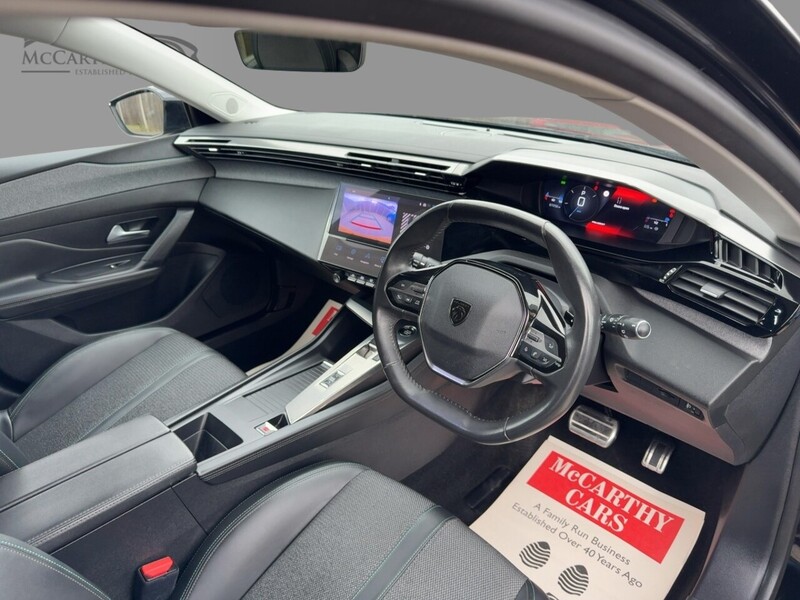 Peugeot 1.2 PURETECH ALLURE PREMIUM HATCHBACK 5DR PETROL EAT AUTO SAT NAV BLUETOOTH DAB STEREO APPLE CARPLAY REAR CAM PARKING AIDS JUST 1 OWNER 67000 MILES SH 72-74 Mitcham Road