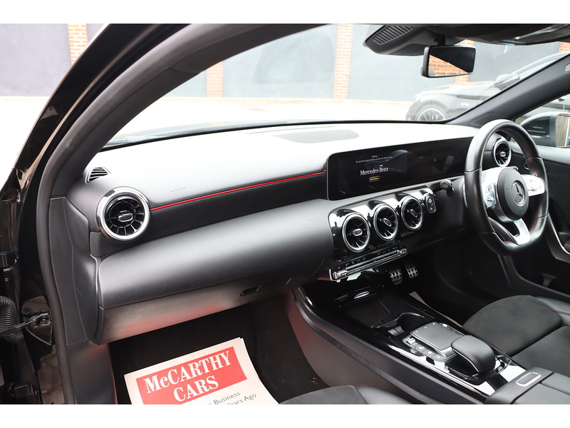 Mercedes-Benz A180 1.3 AMG LINE (EXECUTIVE) HATCHBACK 5DR PETROL 7G-DCT AUTO HEATED SEATS SAT NAV BLUETOOTH APPLE CARPLAY REAR CAM JUST 2 OWNERS ONLY 60000 MILES SH 72-74 Mitcham Road