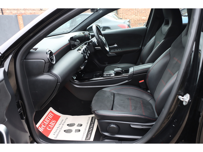 Mercedes-Benz A180 1.3 AMG LINE (EXECUTIVE) HATCHBACK 5DR PETROL 7G-DCT AUTO HEATED SEATS SAT NAV BLUETOOTH APPLE CARPLAY REAR CAM JUST 2 OWNERS ONLY 60000 MILES SH 72-74 Mitcham Road