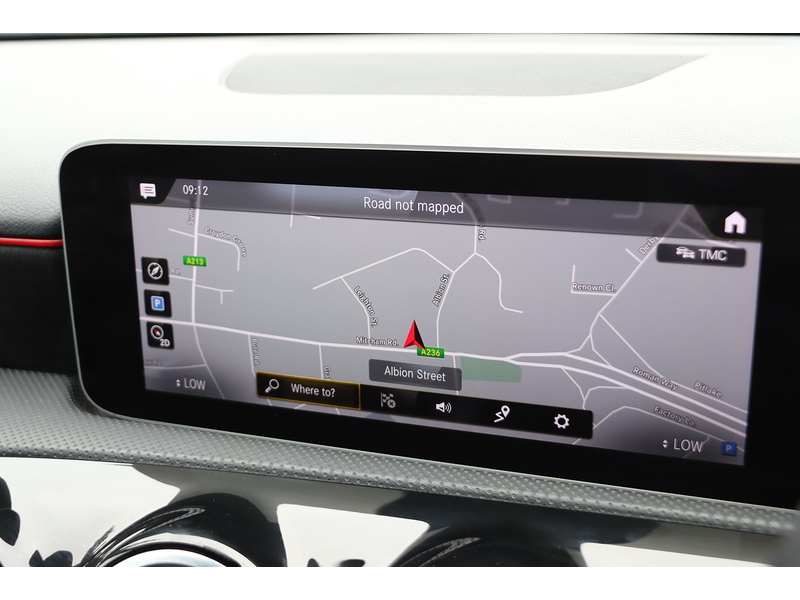 Mercedes-Benz A180 1.3 AMG LINE (EXECUTIVE) HATCHBACK 5DR PETROL 7G-DCT AUTO HEATED SEATS SAT NAV BLUETOOTH APPLE CARPLAY REAR CAM JUST 2 OWNERS ONLY 60000 MILES SH 72-74 Mitcham Road