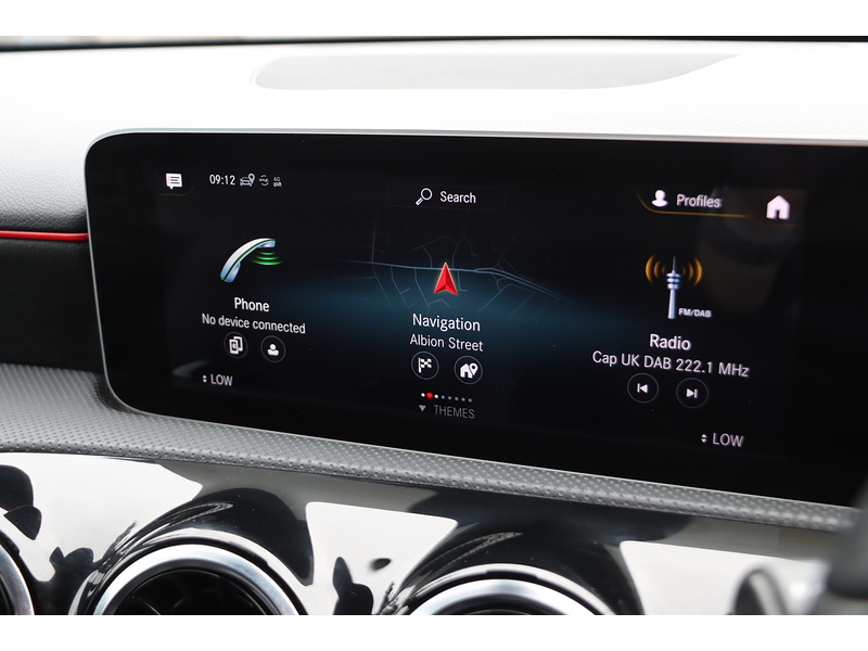 Mercedes-Benz A180 1.3 AMG LINE (EXECUTIVE) HATCHBACK 5DR PETROL 7G-DCT AUTO HEATED SEATS SAT NAV BLUETOOTH APPLE CARPLAY REAR CAM JUST 2 OWNERS ONLY 60000 MILES SH 72-74 Mitcham Road