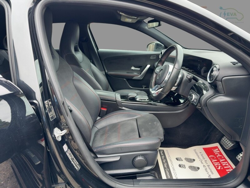 Mercedes-Benz A180 1.3 AMG LINE (EXECUTIVE) HATCHBACK 5DR PETROL 7G-DCT AUTO HEATED SEATS SAT NAV BLUETOOTH APPLE CARPLAY REAR CAM JUST 2 OWNERS ONLY 60000 MILES SH 72-74 Mitcham Road