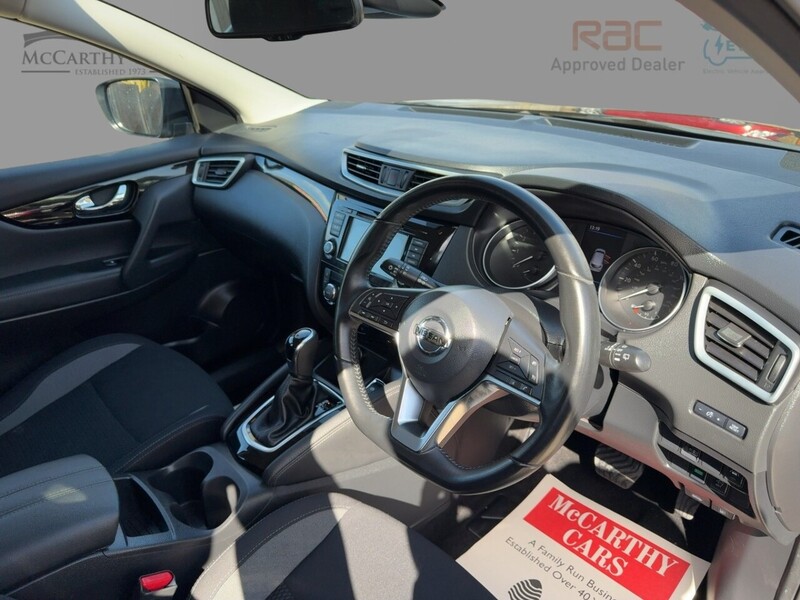 Nissan 1.3 DIG-T ACENTA PREMIUM SUV 5DR PETROL DCT AUTO SAT NAV BLUETOOTH DAB STEREO APPLE CARPLAY REAR CAMERA PARKING AIDS JUST 2 OWNERS ONLY 47000 MILES SH 72-74 Mitcham Road