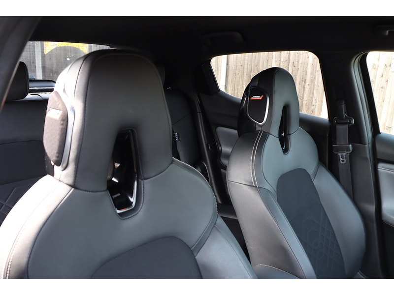 Nissan 1.0 DIG-T TEKNA SUV 5DR PETROL DCT AUTO HEATED SEATS SATNAV BLUETOOTH DAB STEREO APPLE CARPLAY/ANDROID AUTO PARKING AIDS 42000 MILES SH NO ULEZ CHARGE 72-74 Mitcham Road