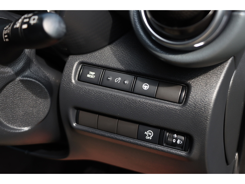 Nissan 1.0 DIG-T TEKNA SUV 5DR PETROL DCT AUTO HEATED SEATS SATNAV BLUETOOTH DAB STEREO APPLE CARPLAY/ANDROID AUTO PARKING AIDS 42000 MILES SH NO ULEZ CHARGE 72-74 Mitcham Road