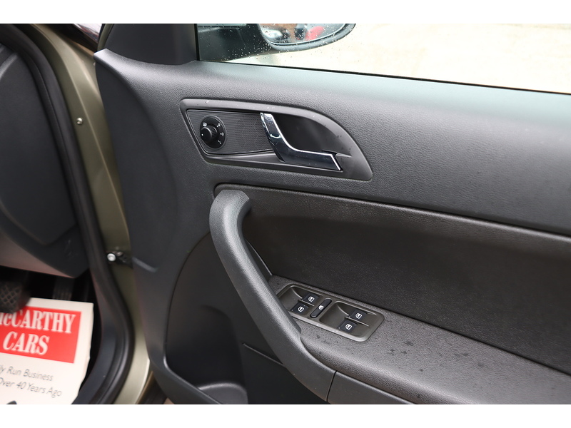 Skoda 1.2 TSI SE OUTDOOR 5DR PETROL DSG AUTO SAT NAV BLUETOOTH DAB STEREO PARKING AIDS JUST 2 OWNERS SAME OWNER FOR 3 YEARS ONLY 62000 MILES FSH 10 SERVICES 72-74 Mitcham Road