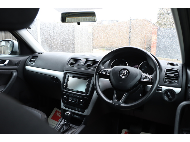 Skoda 1.2 TSI SE OUTDOOR 5DR PETROL DSG AUTO SAT NAV BLUETOOTH DAB STEREO PARKING AIDS JUST 2 OWNERS SAME OWNER FOR 3 YEARS ONLY 62000 MILES FSH 10 SERVICES 72-74 Mitcham Road