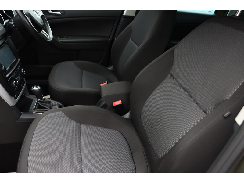 Skoda 1.2 TSI SE OUTDOOR 5DR PETROL DSG AUTO SAT NAV BLUETOOTH DAB STEREO PARKING AIDS JUST 2 OWNERS SAME OWNER FOR 3 YEARS ONLY 62000 MILES FSH 10 SERVICES 72-74 Mitcham Road