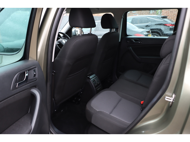 Skoda 1.2 TSI SE OUTDOOR 5DR PETROL DSG AUTO SAT NAV BLUETOOTH DAB STEREO PARKING AIDS JUST 2 OWNERS SAME OWNER FOR 3 YEARS ONLY 62000 MILES FSH 10 SERVICES 72-74 Mitcham Road