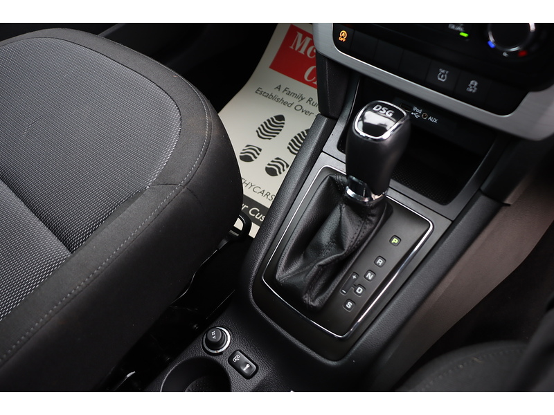 Skoda 1.2 TSI SE OUTDOOR 5DR PETROL DSG AUTO SAT NAV BLUETOOTH DAB STEREO PARKING AIDS JUST 2 OWNERS SAME OWNER FOR 3 YEARS ONLY 62000 MILES FSH 10 SERVICES 72-74 Mitcham Road