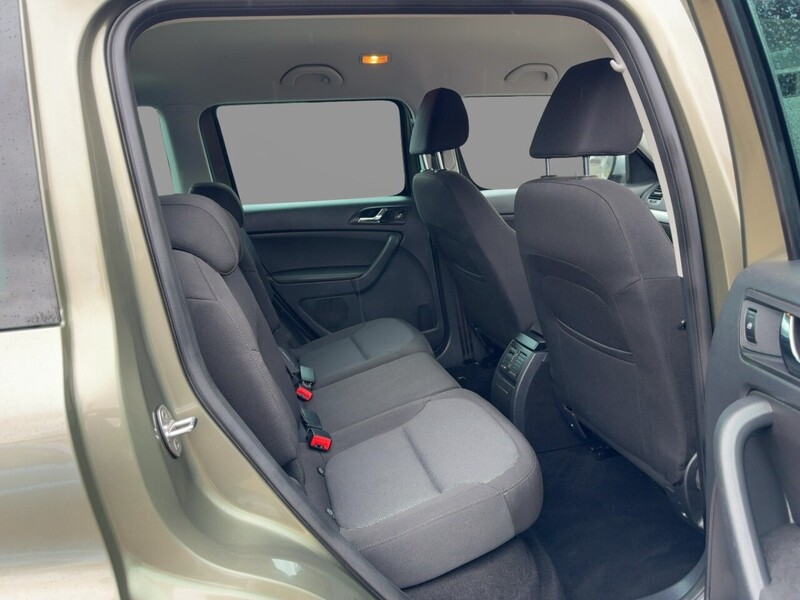 Skoda 1.2 TSI SE OUTDOOR 5DR PETROL DSG AUTO SAT NAV BLUETOOTH DAB STEREO PARKING AIDS JUST 2 OWNERS SAME OWNER FOR 3 YEARS ONLY 62000 MILES FSH 10 SERVICES 72-74 Mitcham Road