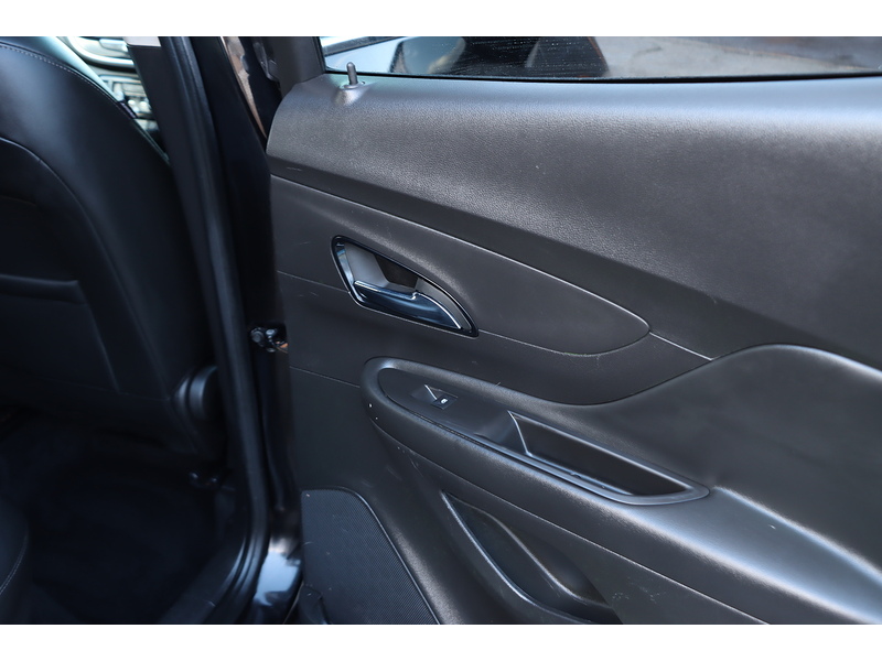 Vauxhall 1.4I TURBO ELITE SUV 5DR PETROL AUTO HEATED SEATS SATNAV BLUETOOTH DAB STEREO APPLE CARPLAY PARKING AIDS JUST 2 OWNERS ONLY 38000 MILES FSH 8 SERVICES 72-74 Mitcham Road