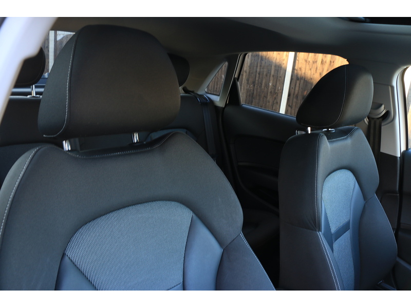 Audi 1.4 TFSI SPORT SPORTBACK 5DR PETROL S TRONIC AUTO SUNROOF HEATED SEATS SAT NAV BLUETOOTH DAB STEREO PARKING AIDS ONLY 29000 MILES FSH JUST £35 TO TAX 72-74 Mitcham Road