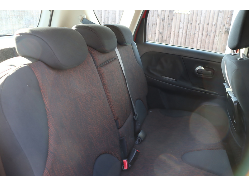 Nissan 1.6 16V ACENTA HATCHBACK 5DR PETROL AUTO STEREO CD PLAYER AUX INPUT AIC CONDITIONING SAME OWNER FOR 10 YEARS ONLY 50000 MILES SH NO ULEZ CHARGE 72-74 Mitcham Road