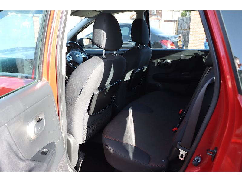 Nissan 1.6 16V ACENTA HATCHBACK 5DR PETROL AUTO STEREO CD PLAYER AUX INPUT AIC CONDITIONING SAME OWNER FOR 10 YEARS ONLY 50000 MILES SH NO ULEZ CHARGE 72-74 Mitcham Road