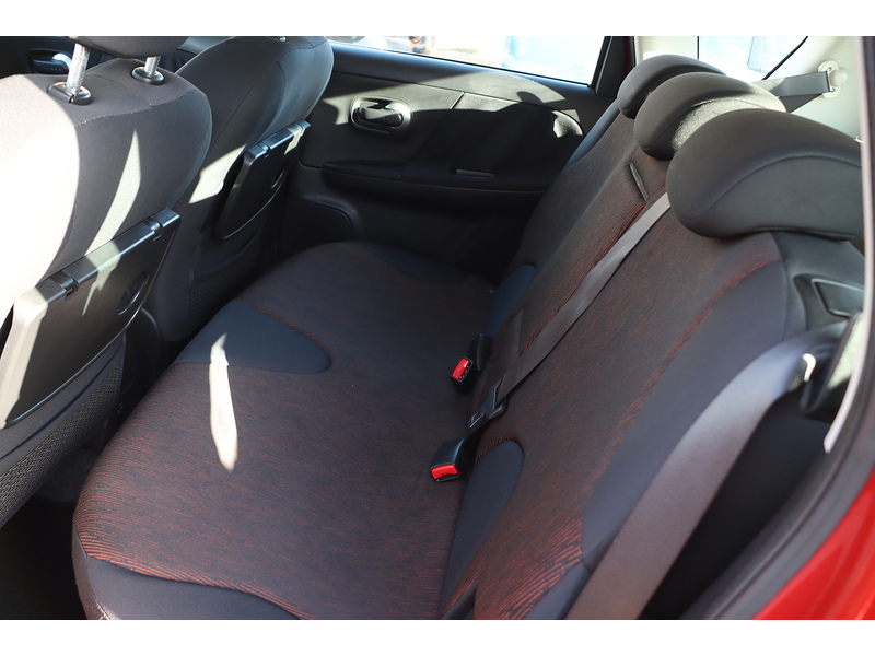 Nissan 1.6 16V ACENTA HATCHBACK 5DR PETROL AUTO STEREO CD PLAYER AUX INPUT AIC CONDITIONING SAME OWNER FOR 10 YEARS ONLY 50000 MILES SH NO ULEZ CHARGE 72-74 Mitcham Road