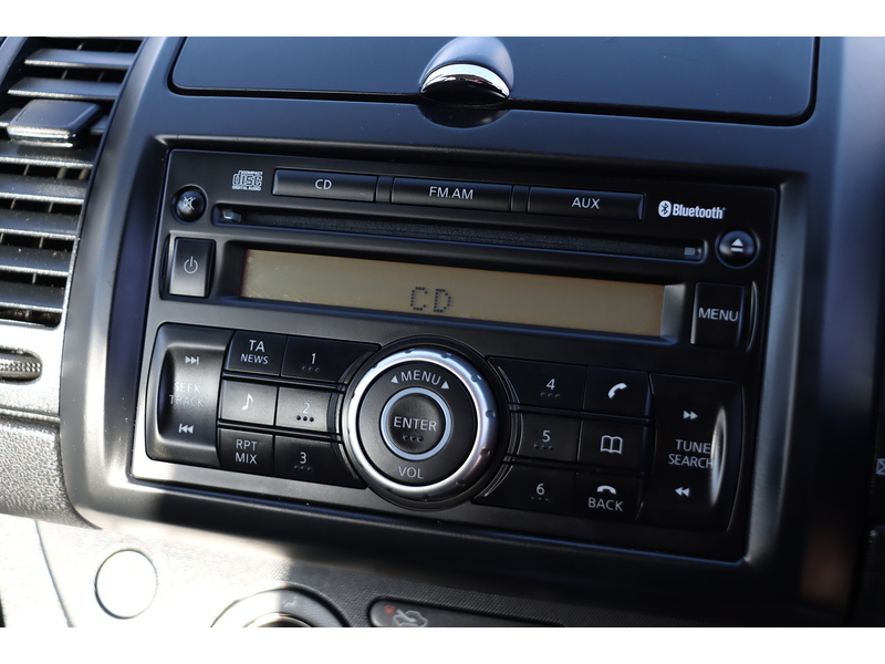 Nissan 1.6 16V ACENTA HATCHBACK 5DR PETROL AUTO STEREO CD PLAYER AUX INPUT AIC CONDITIONING SAME OWNER FOR 10 YEARS ONLY 50000 MILES SH NO ULEZ CHARGE 72-74 Mitcham Road