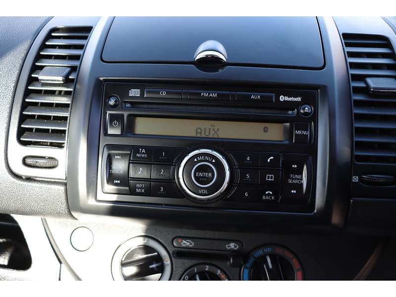 Nissan 1.6 16V ACENTA HATCHBACK 5DR PETROL AUTO STEREO CD PLAYER AUX INPUT AIC CONDITIONING SAME OWNER FOR 10 YEARS ONLY 50000 MILES SH NO ULEZ CHARGE 72-74 Mitcham Road