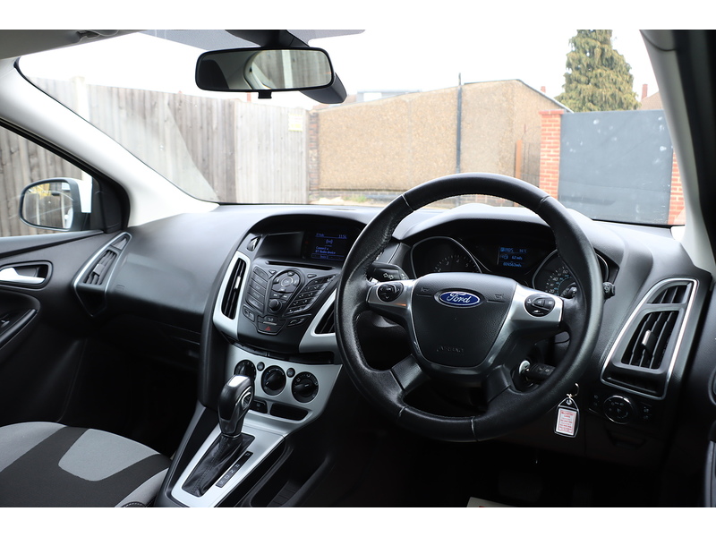 Ford 1.6 ZETEC HATCHBACK 5DR PETROL POWERSHIFT AUTO BLUETOOTH DAB STEREO CD PLAYER USB INPUT PARKING AIDS ONLY 24000 MILES FSH 9 SERVICES NO ULEZ CHARGE 72-74 Mitcham Road