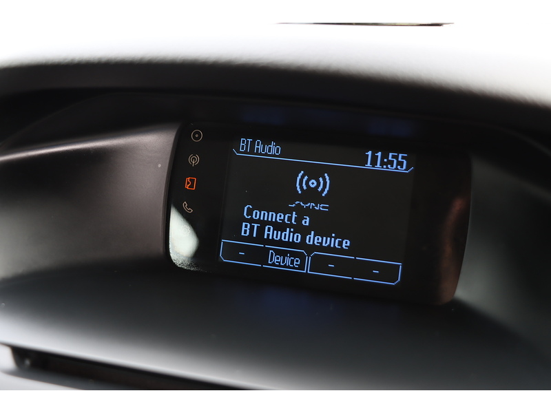 Ford 1.6 ZETEC HATCHBACK 5DR PETROL POWERSHIFT AUTO BLUETOOTH DAB STEREO CD PLAYER USB INPUT PARKING AIDS ONLY 24000 MILES FSH 9 SERVICES NO ULEZ CHARGE 72-74 Mitcham Road