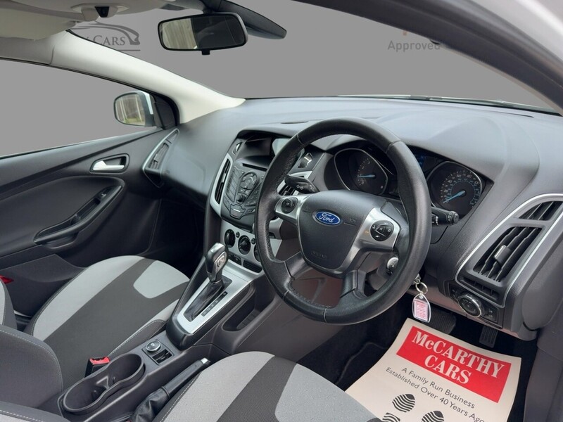 Ford 1.6 ZETEC HATCHBACK 5DR PETROL POWERSHIFT AUTO BLUETOOTH DAB STEREO CD PLAYER USB INPUT PARKING AIDS ONLY 24000 MILES FSH 9 SERVICES NO ULEZ CHARGE 72-74 Mitcham Road