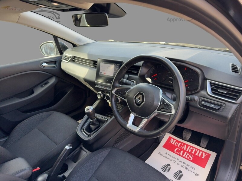 Renault 1.0 TCE ICONIC HATCHBACK 5DR PETROL MANUAL SATNAV BLUETOOTH DAB STEREO USB INPUT PARKING AIDS JUST 1 OWNER FROM NEW ONLY 30000 MILES SH NO ULEZ CHARGE 72-74 Mitcham Road