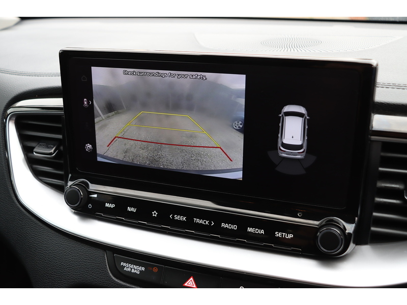 Kia 1.5 T-GDI 3 SPORTSWAGON 5DR PETROL MANUAL SAT NAV BLUETOOTH DAB STEREO APPLE CARPLAY REAR CAMERA WITH PARKING AIDS JUST 2 OWNERS ONLY 34000 MILES SH 72-74 Mitcham Road