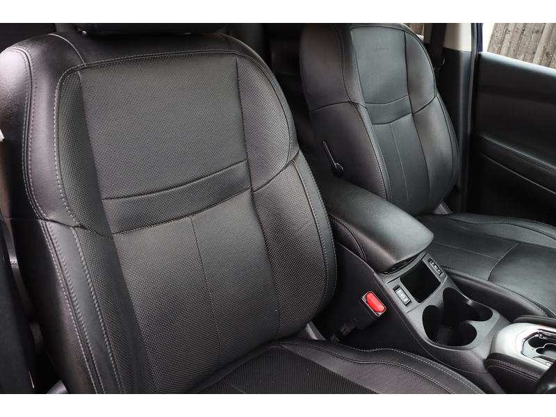 Nissan 1.2 DIG-T Tekna SUV 5dr Petrol XTRON 2WD Euro 6 (s/s) (115 ps) 72-74 Mitcham Road