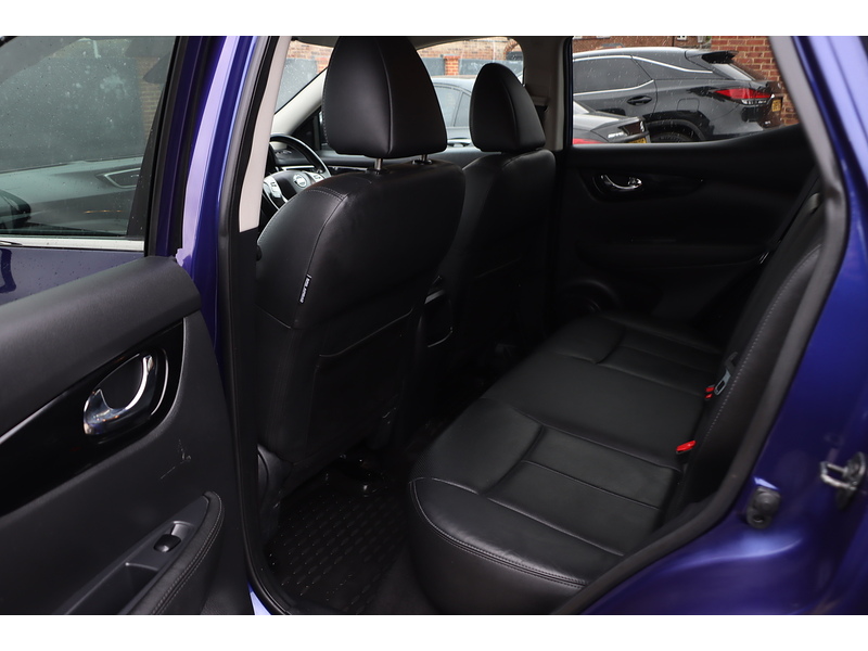 Nissan 1.2 DIG-T Tekna SUV 5dr Petrol XTRON 2WD Euro 6 (s/s) (115 ps) 72-74 Mitcham Road