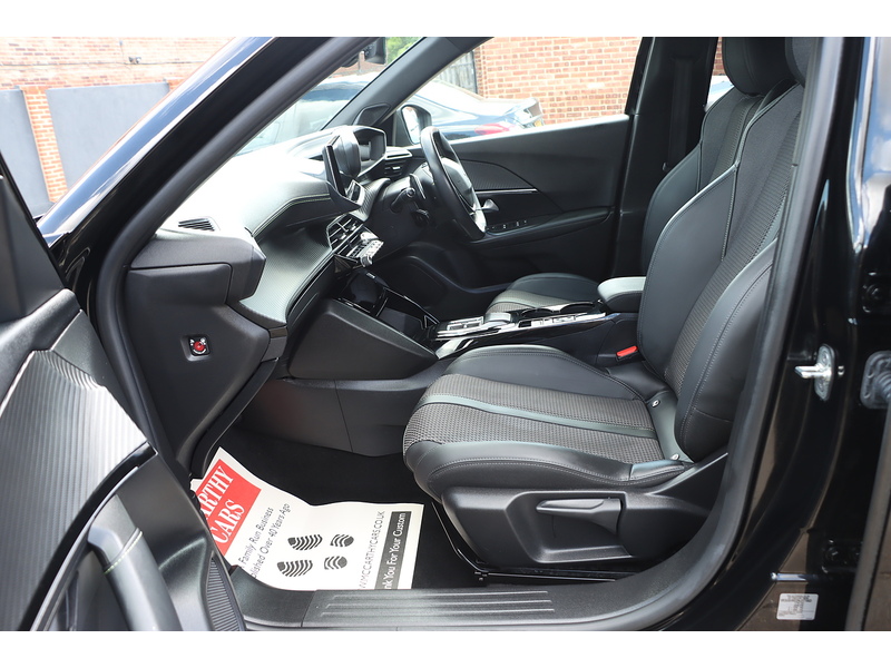 Peugeot 1.2 PURETECH GT SUV 5DR PETROL EAT AUTO HEATED SEATS SAT NAV BLUETOOTH DAB STEREO APPLE CARPLAY REAR CAMERA PARKING AIDS 1 OWNER ONLY 64000 MILES SH 72-74 Mitcham Road