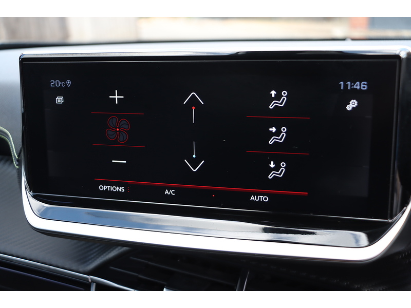 Peugeot 1.2 PURETECH GT SUV 5DR PETROL EAT AUTO HEATED SEATS SAT NAV BLUETOOTH DAB STEREO APPLE CARPLAY REAR CAMERA PARKING AIDS 1 OWNER ONLY 64000 MILES SH 72-74 Mitcham Road