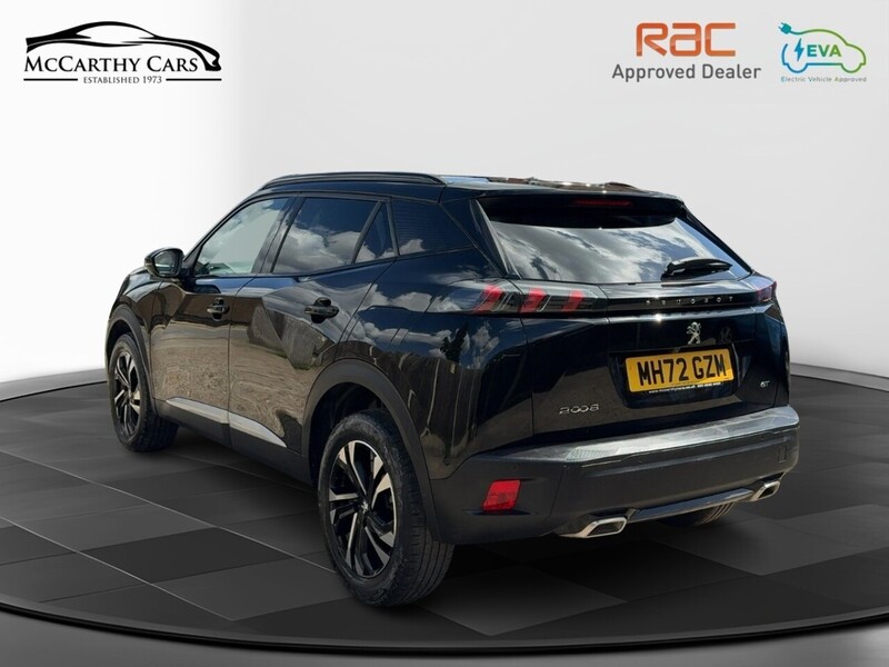 Peugeot 1.2 PURETECH GT SUV 5DR PETROL EAT AUTO HEATED SEATS SAT NAV BLUETOOTH DAB STEREO APPLE CARPLAY REAR CAMERA PARKING AIDS 1 OWNER ONLY 64000 MILES SH 72-74 Mitcham Road