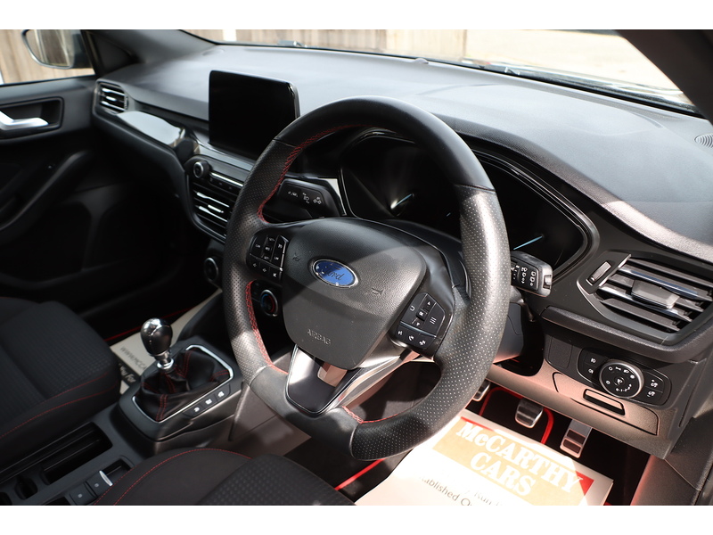 Ford 1.0T ECOBOOST ST-LINE HATCHBACK 5DR PETROL MANUAL SAT NAV BLUETOOTH DAB STEREO APPLE CARPLAY PARKING AIDS 2 OWNERS ONLY 58000 MILES SH NO ULEZ CHARGE 72-74 Mitcham Road