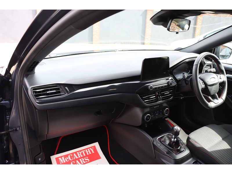 Ford 1.0T ECOBOOST ST-LINE HATCHBACK 5DR PETROL MANUAL SAT NAV BLUETOOTH DAB STEREO APPLE CARPLAY PARKING AIDS 2 OWNERS ONLY 58000 MILES SH NO ULEZ CHARGE 72-74 Mitcham Road