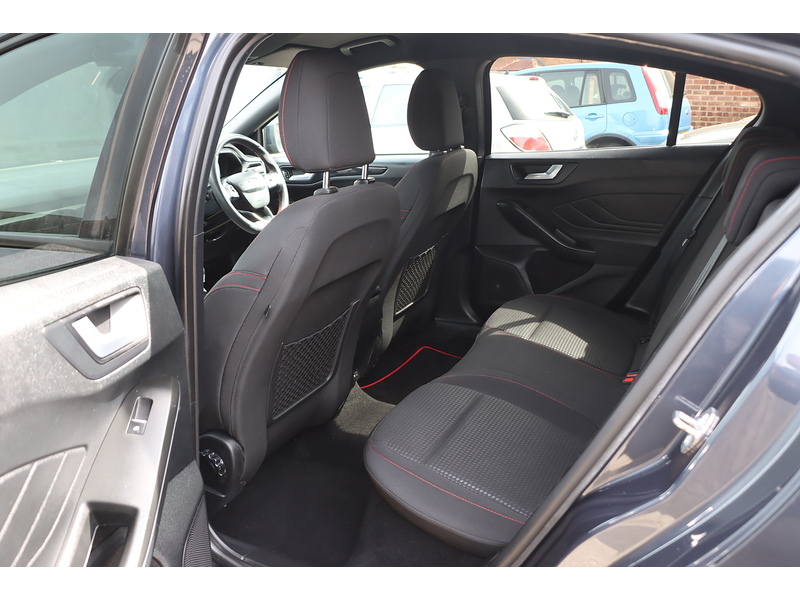 Ford 1.0T ECOBOOST ST-LINE HATCHBACK 5DR PETROL MANUAL SAT NAV BLUETOOTH DAB STEREO APPLE CARPLAY PARKING AIDS 2 OWNERS ONLY 58000 MILES SH NO ULEZ CHARGE 72-74 Mitcham Road